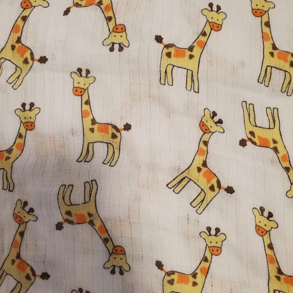 Ideal Baby Aden + Anais White Yellow Giraffe Muslin Blanket Infant Swaddle Lovey
